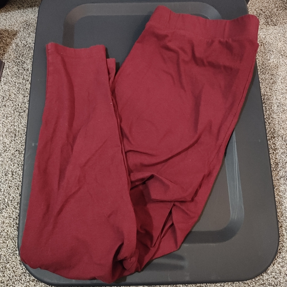 Reddish pink Torrid leggings